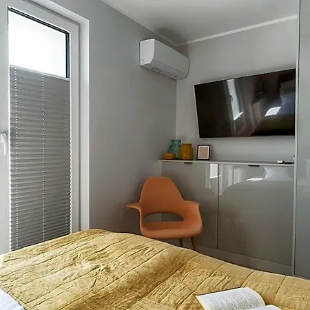 Vincent Darlowek Aparthotel 4*
